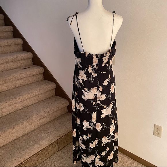 Petal & Pup Meg Black Floral Midi Dress US 12 - Picture 7 of 7